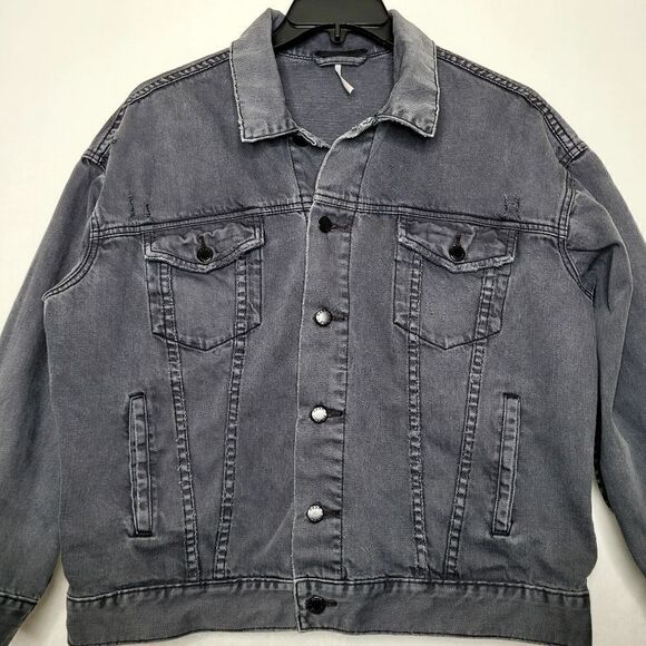 Free People Oversized Distressed Denim Trucker Jacket Size S/XS - Picture 3 of 12